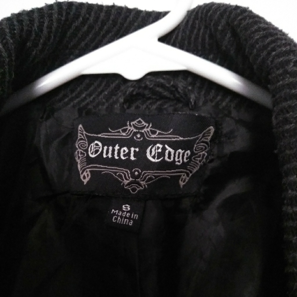 Outer Edge - Picture 4 of 4